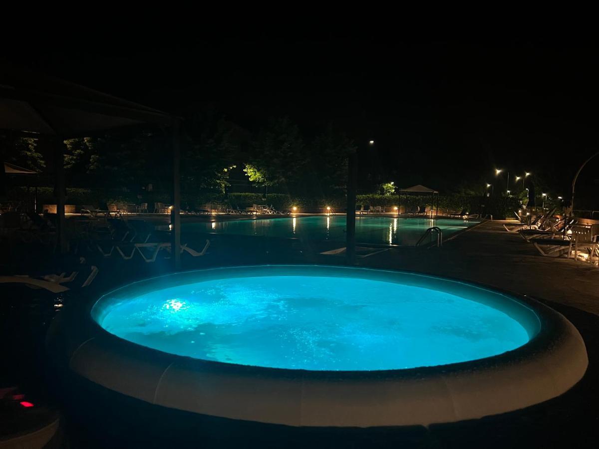 Albergo Di มูร์โล ภายนอก รูปภาพ