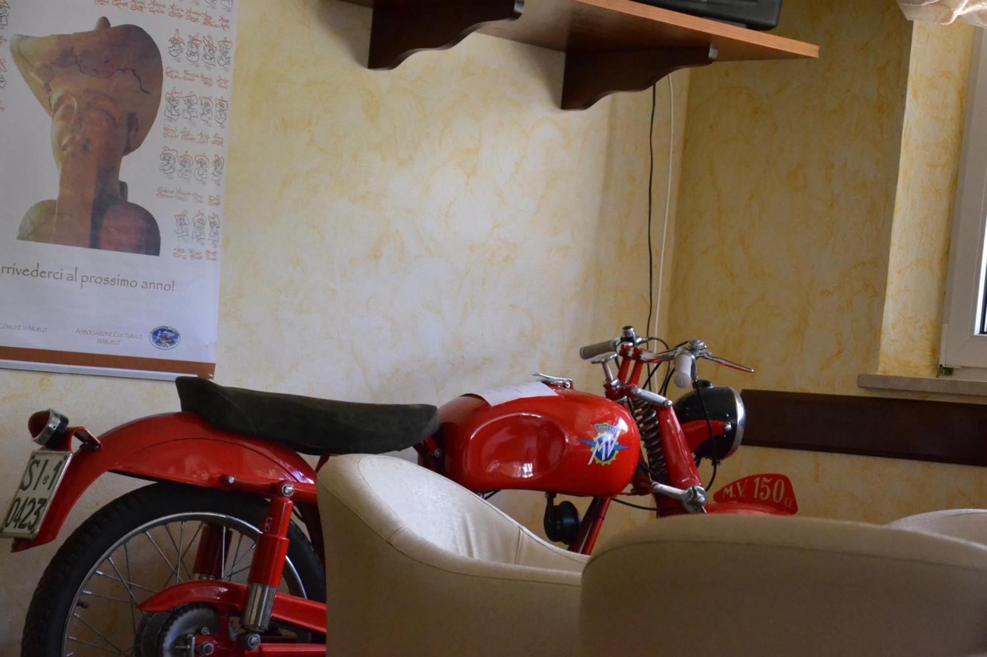Albergo Di มูร์โล ภายนอก รูปภาพ